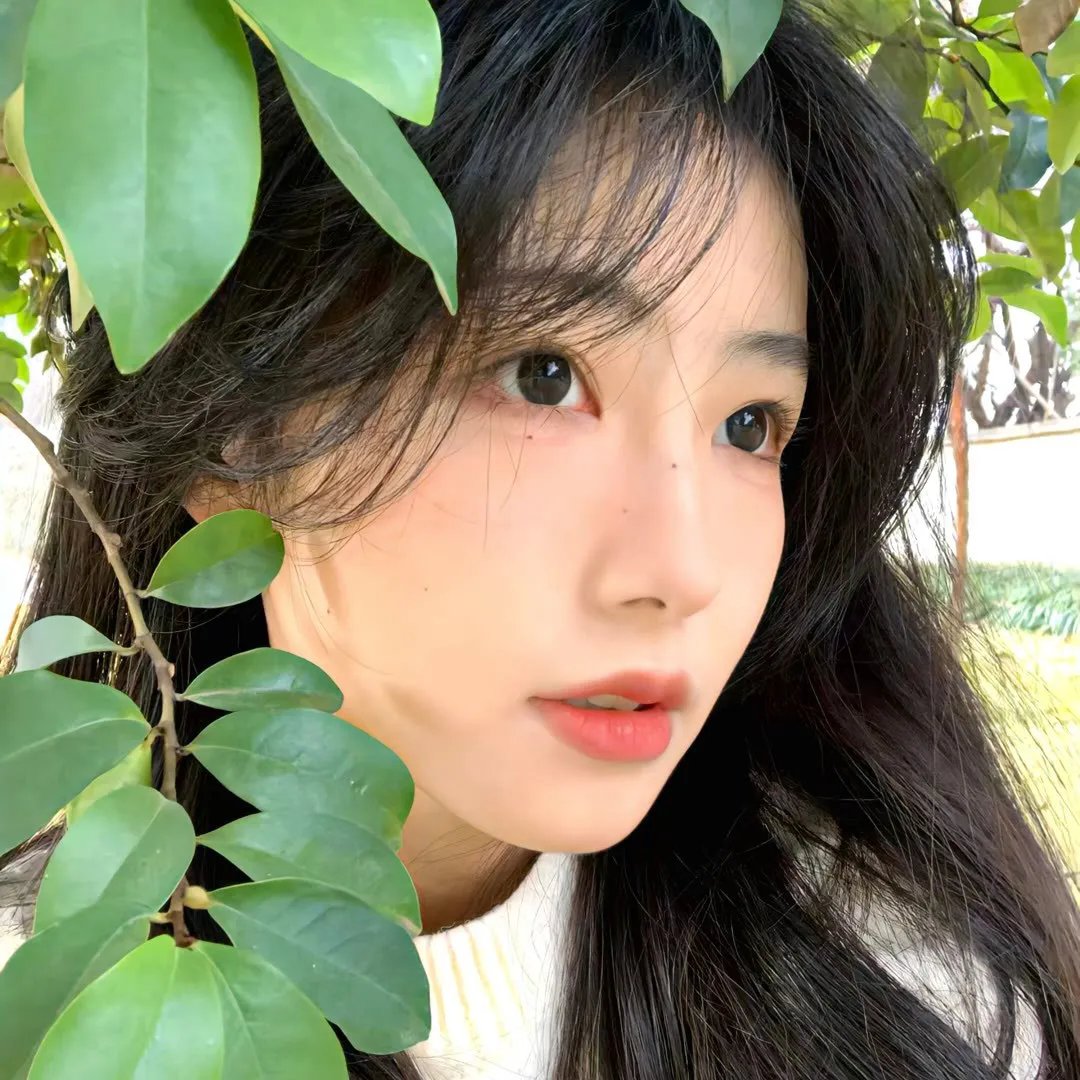 活在暗下